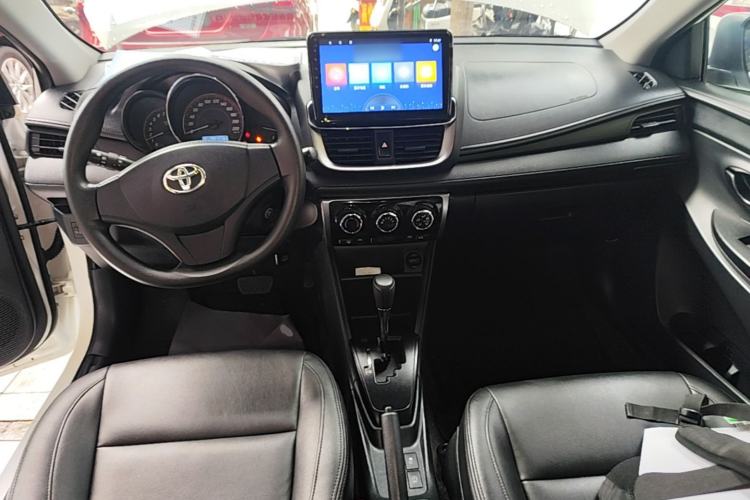 Used Toyota YARiS L Zhi Xuan 2021 1.5L CVT Leading Edition Center Console