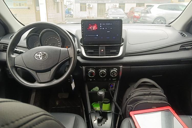 Used Toyota YARiS L Zhi Xuan 2021 1.5L CVT Leading Edition Center Console