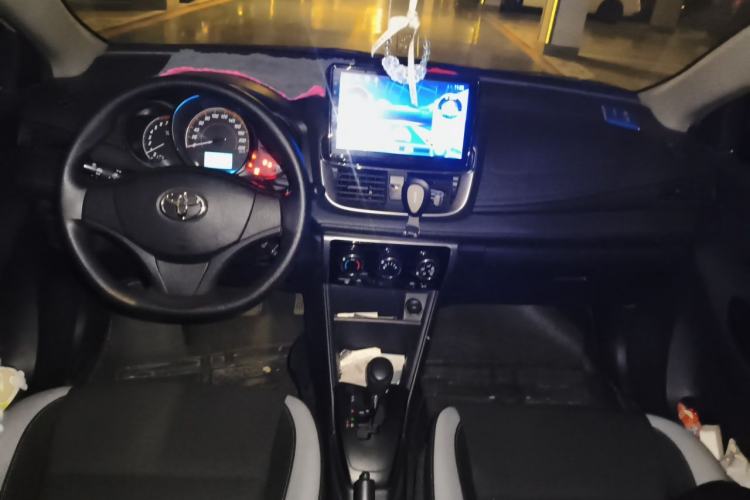 Used Toyota YARiS L Zhi Xuan 2021 1.5L CVT Leading Edition Center Console