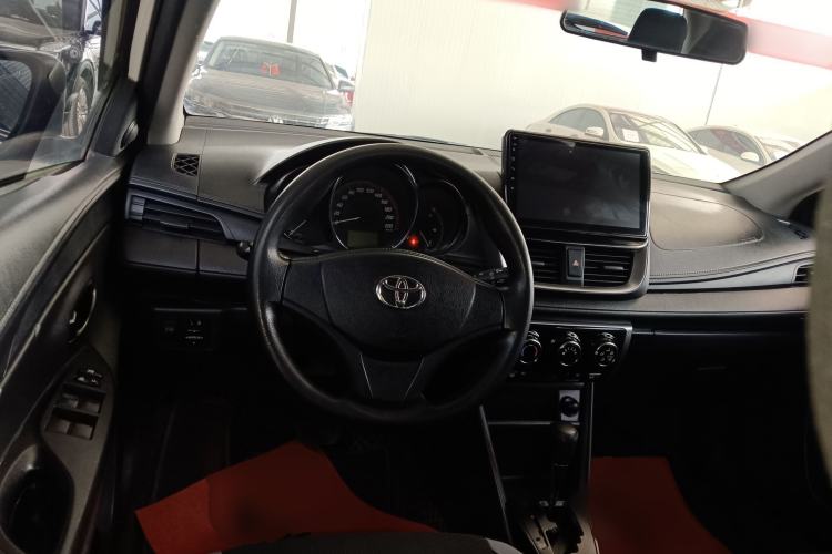 Used Toyota YARiS L Zhi Xuan 2021 X-Trail 1.5L CVT Leading Edition Center Console