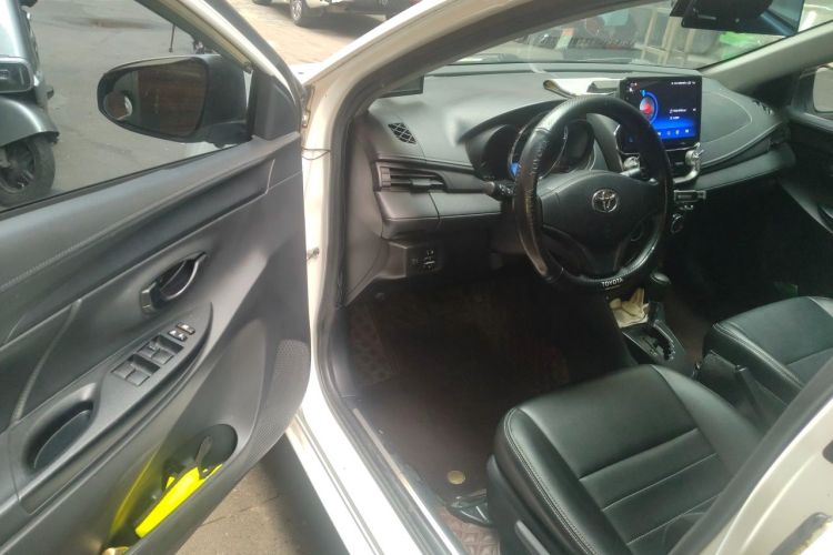 Used Toyota YARiS L Zhi Xuan 2021 1.5L CVT Leading Edition Driver Seat