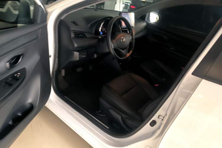 Used Toyota YARiS L Zhi Xuan 2021 1.5L CVT Leading Edition Driver Seat