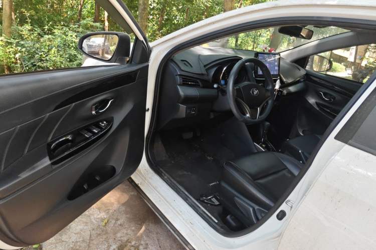 Used Toyota YARiS L Zhi Xuan 2021 X-Trail 1.5L CVT Luxury Edition Driver Seat