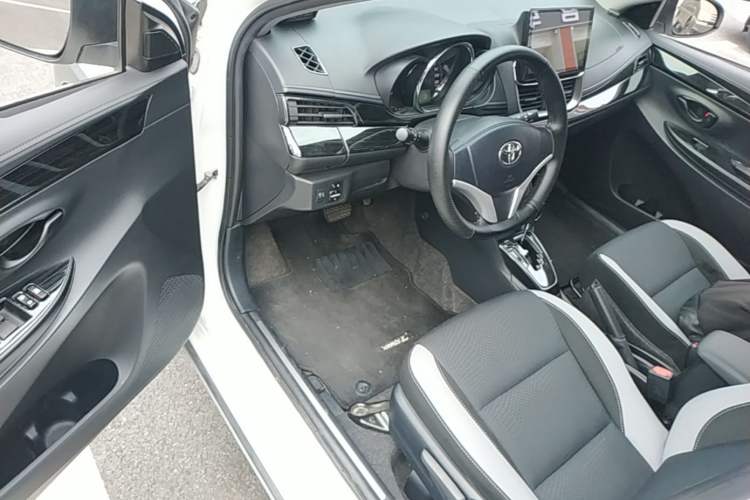 Used Toyota YARiS L Zhi Xuan 2021 X-Trail 1.5L CVT Leading Edition Driver Seat