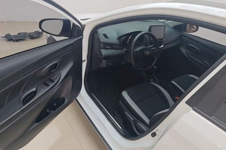 Used Toyota YARiS L Zhi Xuan 2021 X-Trail 1.5L CVT Leading Edition Driver Seat