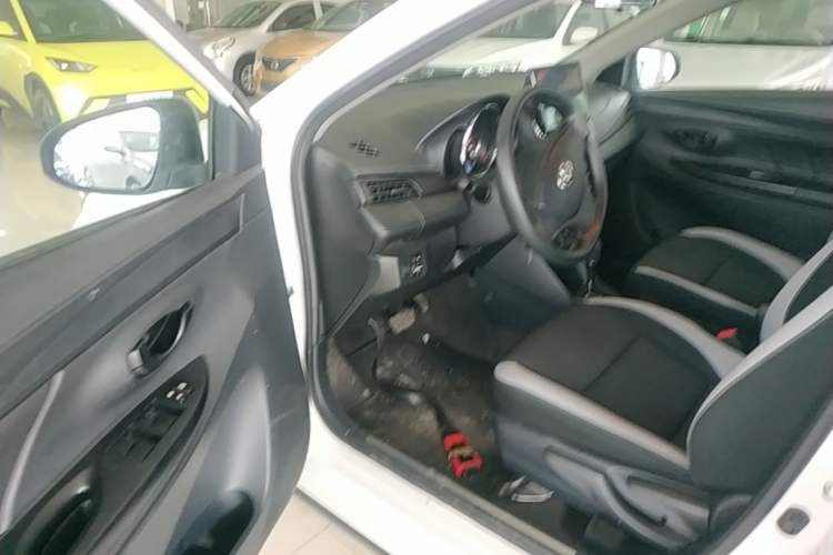 Used Toyota YARiS L Zhi Xuan 2021 X-Trail 1.5L CVT Leading Edition Driver Seat