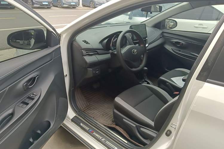 Used Toyota YARiS L Zhi Xuan 2021 X-Trail 1.5L CVT Leading Edition Driver Seat