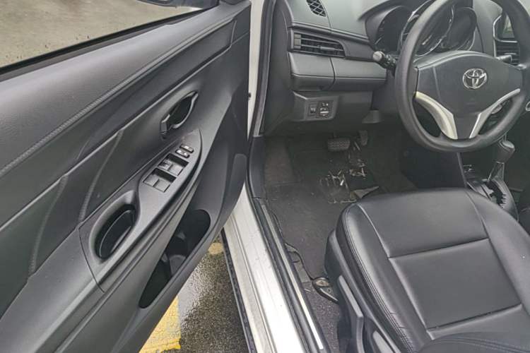 Used Toyota YARiS L Zhi Xuan 2021 X-Trail 1.5L CVT Leading Edition Driver Seat
