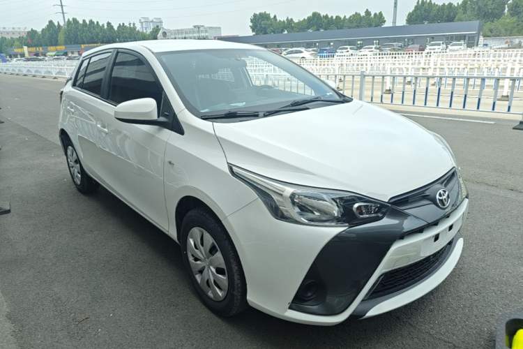 Used Toyota YARiS L Zhi Xuan 2021 1.5L CVT Leading Edition Front Right 45 Deg