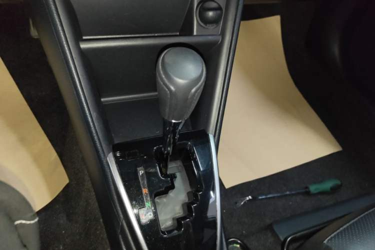 Used Toyota YARiS L Zhi Xuan 2021 X-Trail 1.5L CVT Luxury Edition Gear Lever
