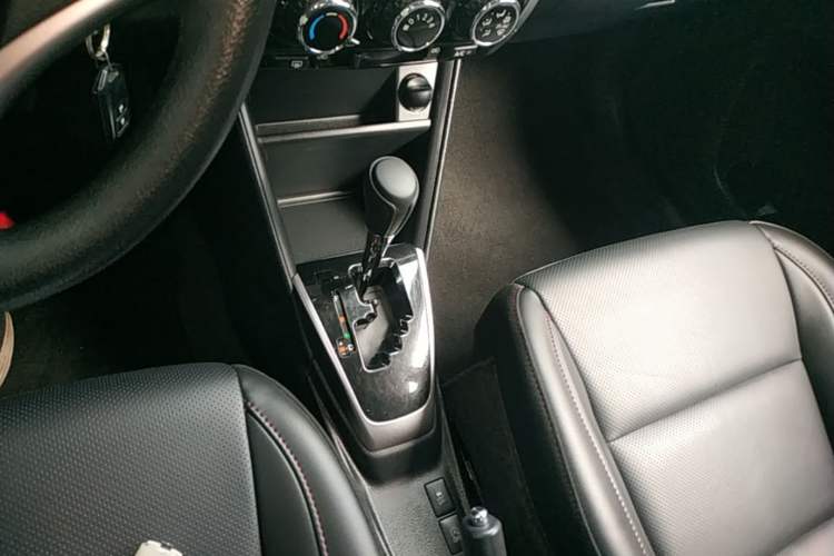 Used Toyota YARiS L Zhi Xuan 2021 X-Trail 1.5L CVT Luxury Edition Gear Lever