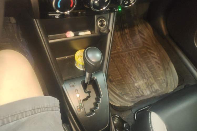 Used Toyota YARiS L Zhi Xuan 2021 X-Trail 1.5L CVT Leading Edition Gear Lever