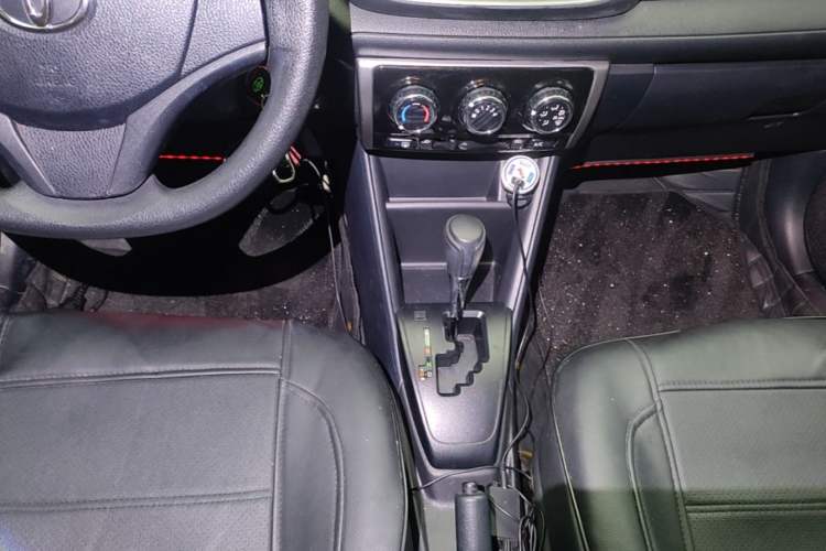 Used Toyota YARiS L Zhi Xuan 2021 1.5L CVT Leading Edition Gear Lever