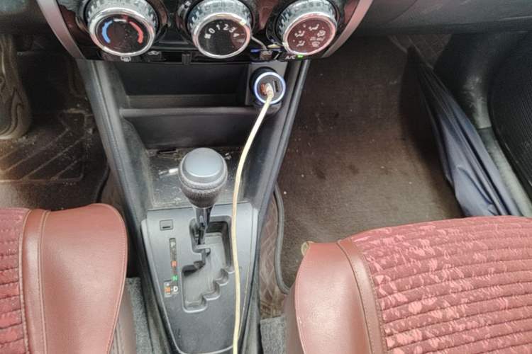 Used Toyota YARiS L Zhi Xuan 2021 X-Trail 1.5L CVT Luxury Edition Gear Lever