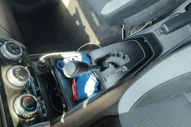 Used Toyota YARiS L Zhi Xuan 2021 X-Trail 1.5L CVT Leading Edition Gear Lever