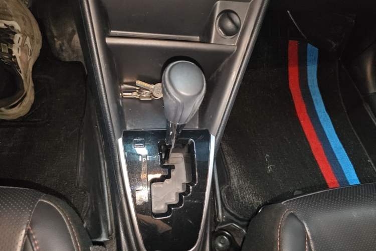 Used Toyota YARiS L Zhi Xuan 2021 X-Trail 1.5L CVT Luxury Edition Gear Lever