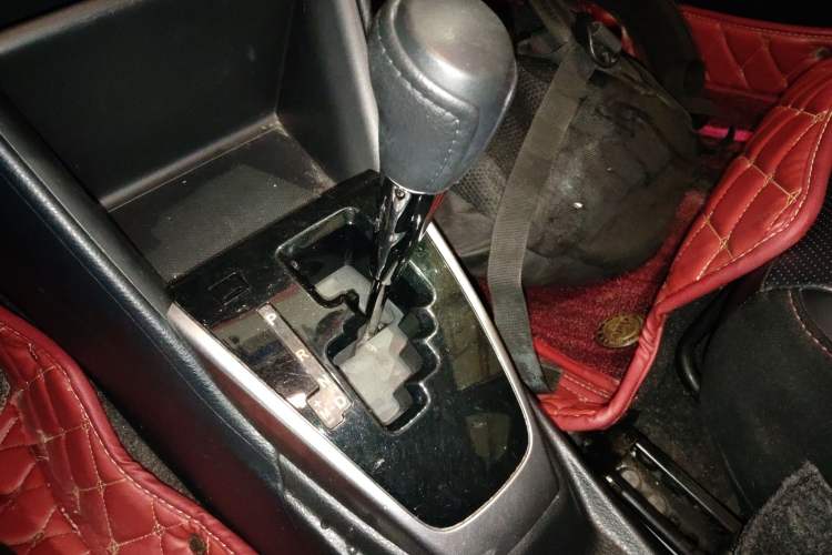 Used Toyota YARiS L Zhi Xuan 2021 X-Trail 1.5L CVT Luxury Edition Gear Lever