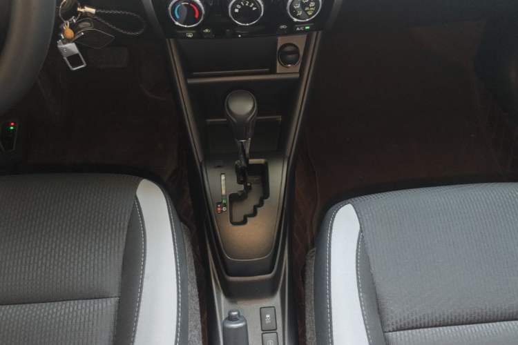 Used Toyota YARiS L Zhi Xuan 2021 X-Trail 1.5L CVT Leading Edition Gear Lever