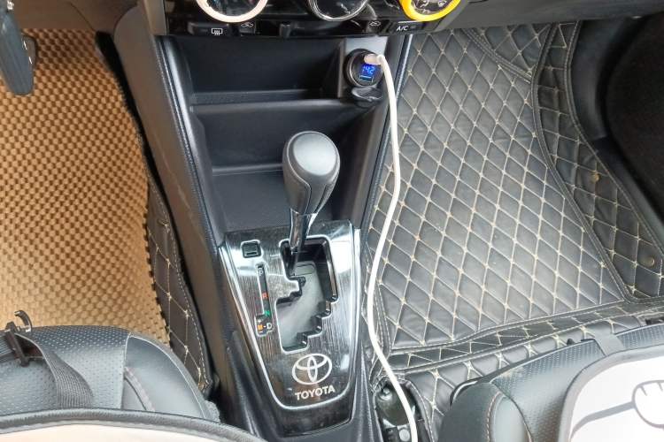 Used Toyota YARiS L Zhi Xuan 2021 X-Trail 1.5L CVT Luxury Edition Gear Lever