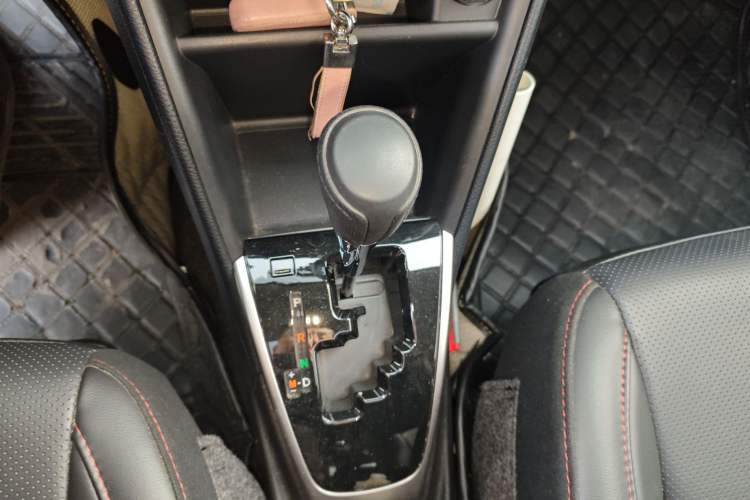 Used Toyota YARiS L Zhi Xuan 2021 X-Trail X 1.5L CVT Prestige Edition Gear Lever