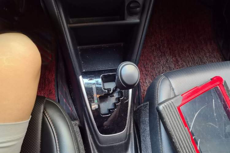 Used Toyota YARiS L Zhi Xuan 2021 X-Trail 1.5L CVT Luxury Edition Gear Lever