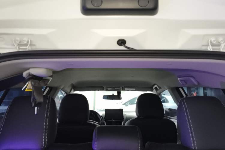 Used Toyota YARiS L Zhi Xuan 2021 X-Trail 1.5L CVT Leading Edition Headliner