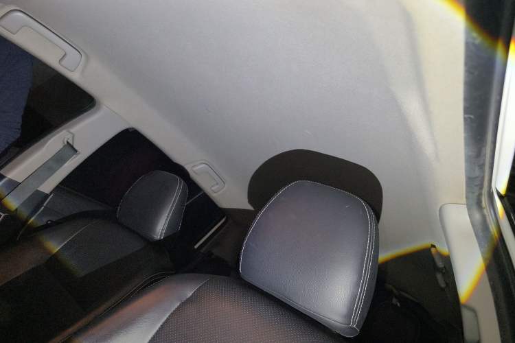 Used Toyota YARiS L Zhi Xuan 2021 X-Trail 1.5L CVT Luxury Edition Headliner