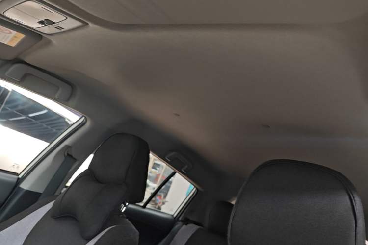 Used Toyota YARiS L Zhi Xuan 2021 1.5L CVT Leading Edition Headliner