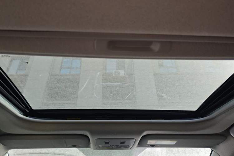 Used Toyota YARiS L Zhi Xuan 2021 X-Trail X 1.5L CVT Prestige Edition Headliner