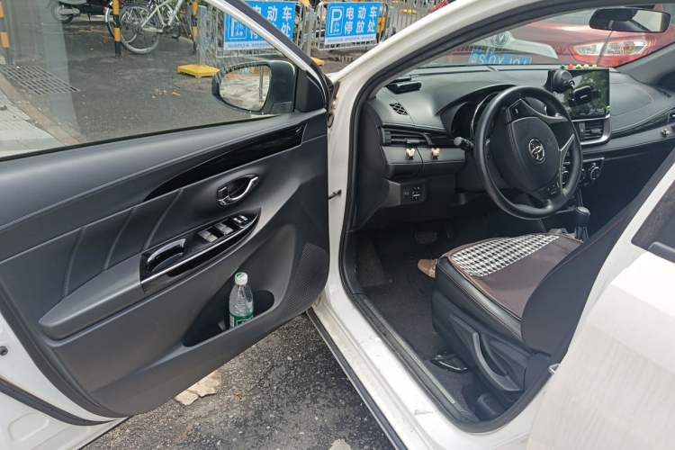 Used Toyota YARiS L Zhi Xuan 2021 X-Trail 1.5L CVT Luxury Edition Interior 3