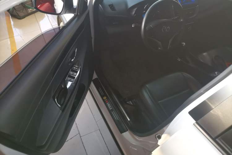 Used Toyota YARiS L Zhi Xuan 2021 X-Trail 1.5L CVT Luxury Edition Interior 3
