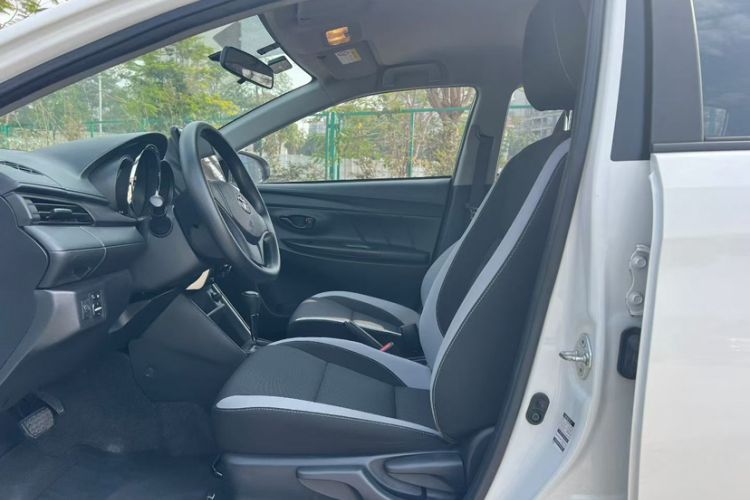 Used Toyota YARiS L Zhi Xuan 2021 1.5L CVT Leading Edition Interior 3