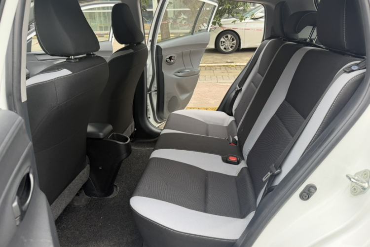 Used Toyota YARiS L Zhi Xuan 2021 X-Trail 1.5L CVT Leading Edition Interior 4