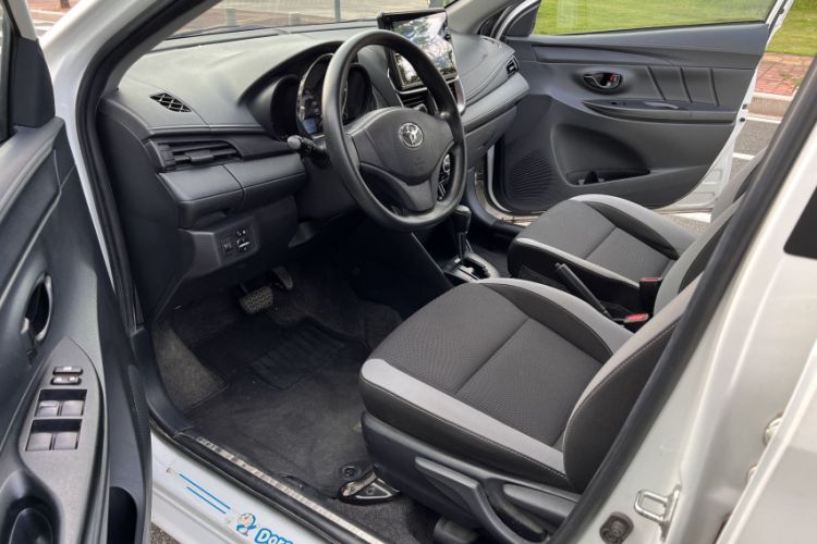 Used Toyota YARiS L Zhi Xuan 2021 1.5L CVT Leading Edition Interior 9