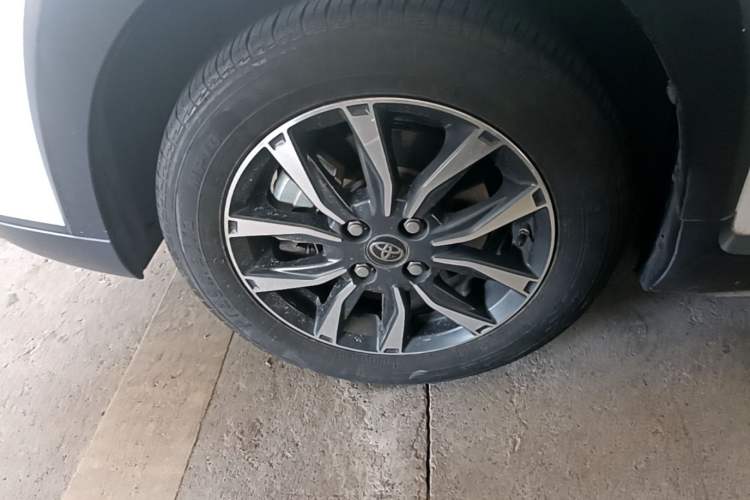 Used Toyota YARiS L Zhi Xuan 2021 X-Trail 1.5L CVT Luxury Edition Left Front Wheel Hub