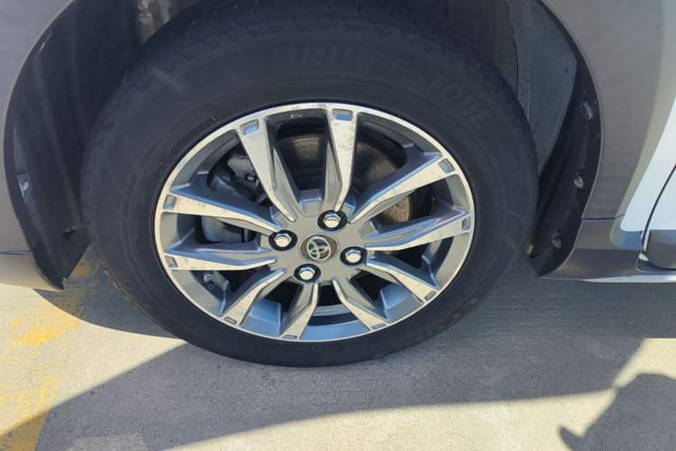 Used Toyota YARiS L Zhi Xuan 2021 X-Trail 1.5L CVT Leading Edition Left Front Wheel Hub
