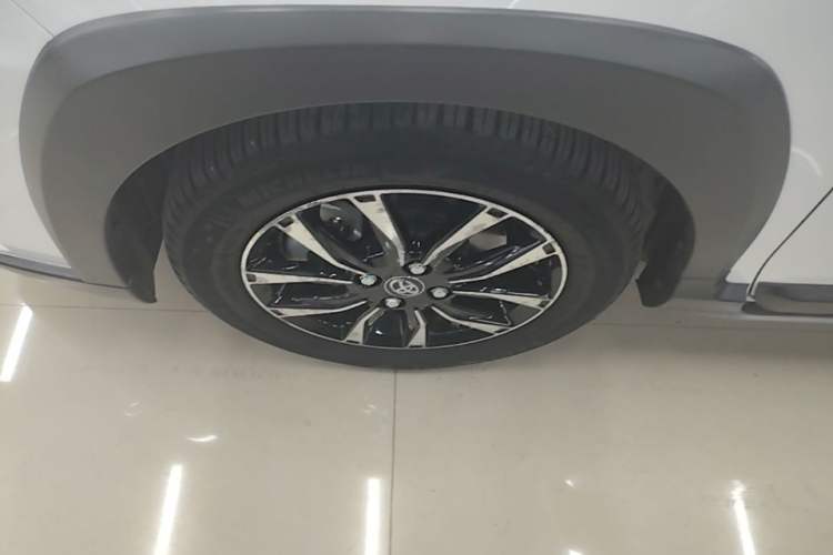Used Toyota YARiS L Zhi Xuan 2021 X-Trail 1.5L CVT Leading Edition Left Front Wheel Hub