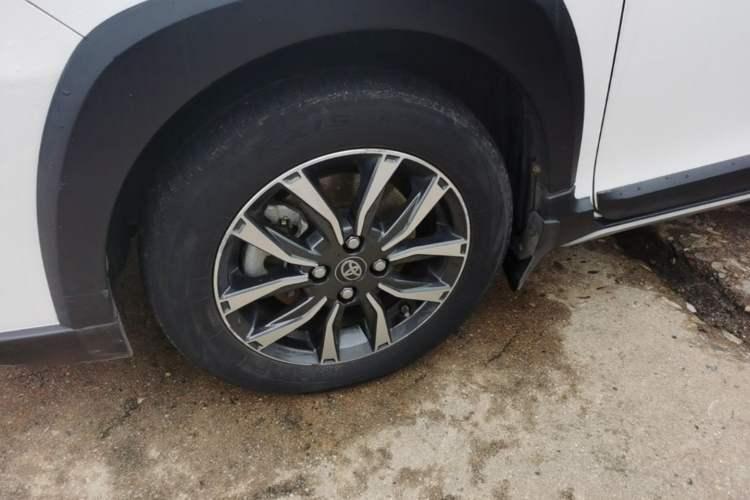 Used Toyota YARiS L Zhi Xuan 2021 X-Trail 1.5L CVT Luxury Edition Left Front Wheel Hub