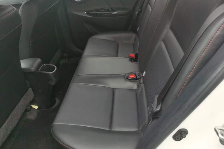 Used Toyota YARiS L Zhi Xuan 2021 X-Trail 1.5L CVT Luxury Edition Left Rear Seat