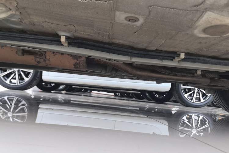 Used Toyota YARiS L Zhi Xuan 2021 1.5L CVT Leading Edition Left Side Sill
