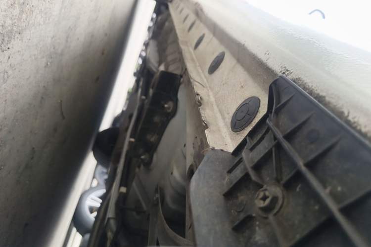 Used Toyota YARiS L Zhi Xuan 2021 1.5L CVT Leading Edition Left Side Sill