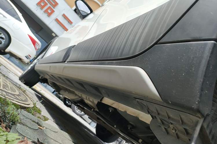 Used Toyota YARiS L Zhi Xuan 2021 X-Trail 1.5L CVT Leading Edition Left Side Sill