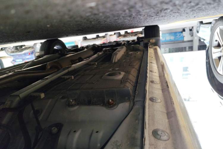 Used Toyota YARiS L Zhi Xuan 2021 1.5L CVT Leading Edition Left Side Sill
