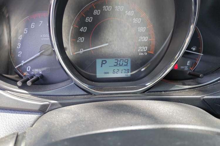 Used Toyota YARiS L Zhi Xuan 2021 X-Trail 1.5L CVT Leading Edition Odometer Close Up