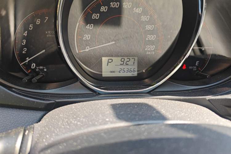 Used Toyota YARiS L Zhi Xuan 2021 X-Trail 1.5L CVT Leading Edition Odometer Close Up