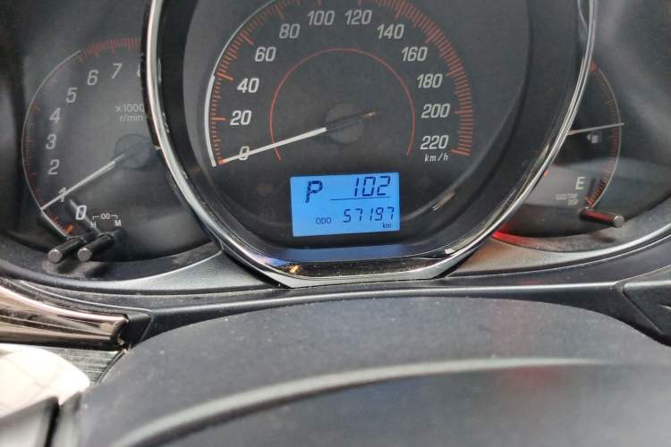 Used Toyota YARiS L Zhi Xuan 2021 X-Trail 1.5L CVT Leading Edition Odometer Close Up