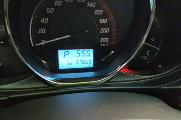 Used Toyota YARiS L Zhi Xuan 2021 X-Trail 1.5L CVT Luxury Edition Odometer Close Up