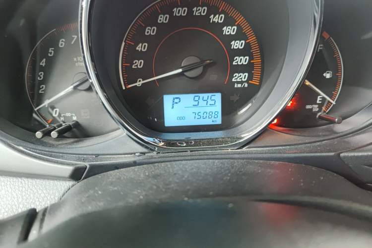 Used Toyota YARiS L Zhi Xuan 2021 X-Trail 1.5L CVT Leading Edition Odometer Close Up