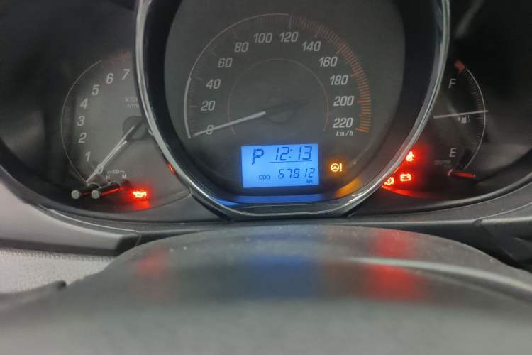 Used Toyota YARiS L Zhi Xuan 2021 1.5L CVT Leading Edition Odometer Close Up