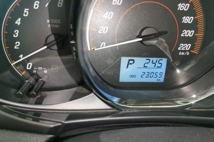 Used Toyota YARiS L Zhi Xuan 2021 X-Trail 1.5L CVT Leading Edition Odometer Close Up